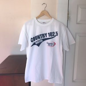 Men’s Country 102.5 Boston Radio T-Shirt l L